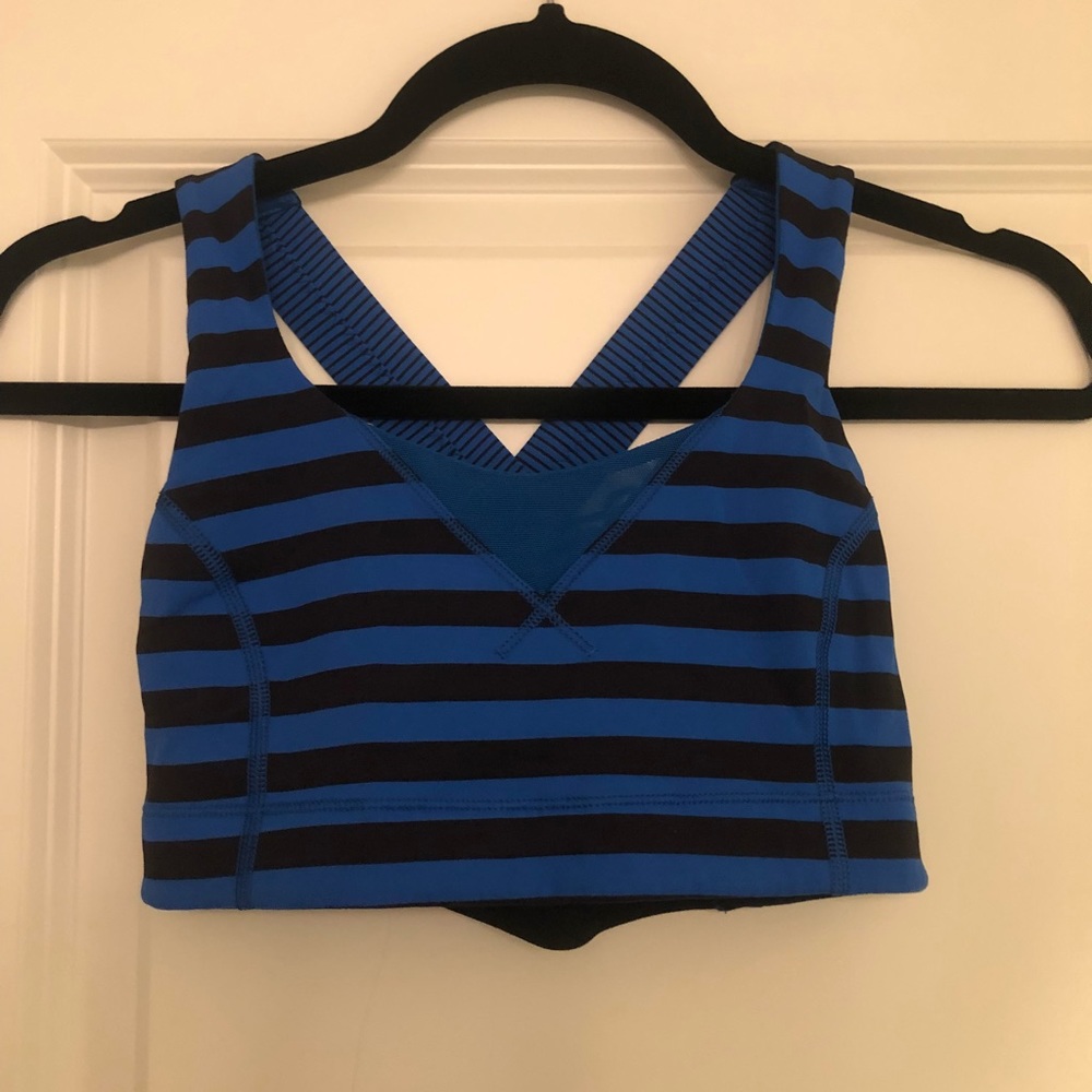 Lulu lemons sports bra